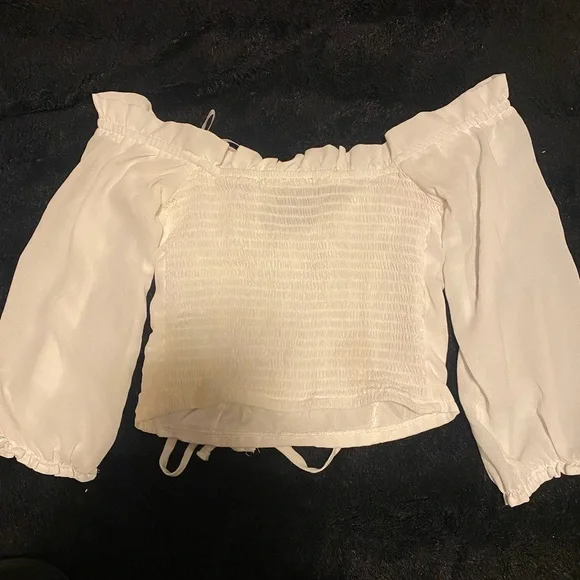 Guess White Off-Shoulder Blouse with Tie Detail - Picture 2 of 2